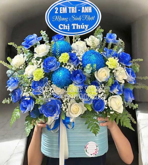 hop-hoa-chuc-mung-cat-tuong-41557621_600x667 Hộp Hoa Chúc Mừng Cát Tường